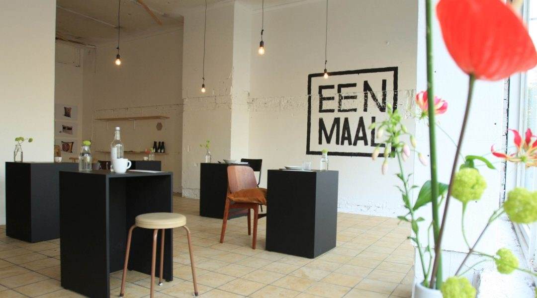 U Amsterdamu otvoren restoran sa stolovima za samo jednu osobu